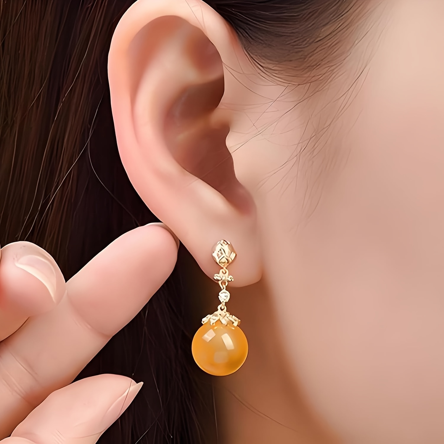 Twee geperforeerde bolvormige  - Resin Mold Jewelry recensie en prijs